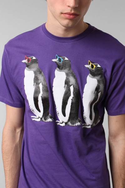 3 Penguins Tee by Deter
