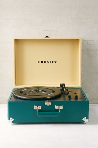 ... UO AV Room Portable USB Vinyl Record Player - Urban Outfitters