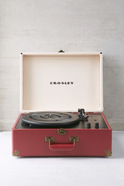 ... UO AV Room Portable USB Vinyl Record Player - Urban Outfitters