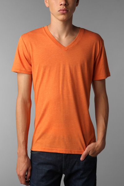 BDG V-neck Tee - Rust - Medium