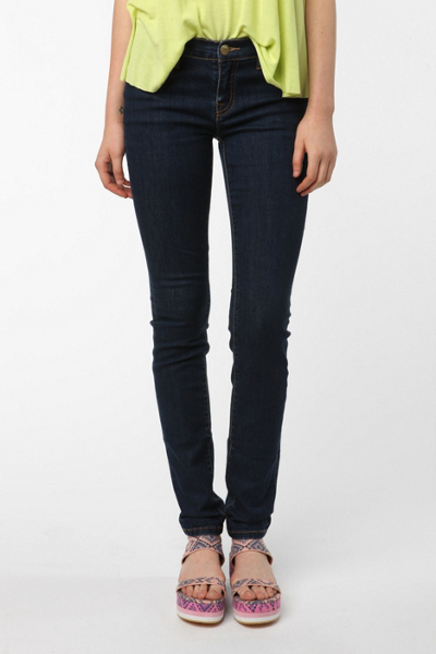 BDG Cigarette Mid-Rise Jean - Clean Resin