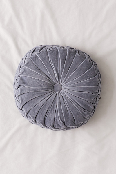Round Pintuck Pillow Urban Outfitters
