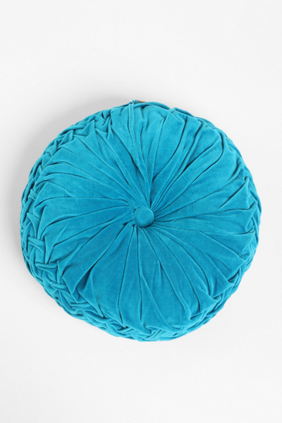 Round Velvet Pintuck Pillow