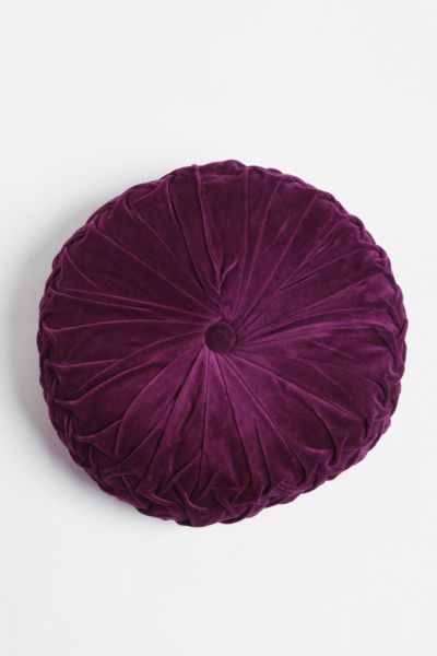 Round Pintuck Pillow Urban Outfitters