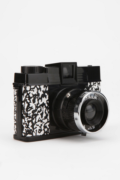 Thumbnail image for Lomography Diana+ Novella Camera