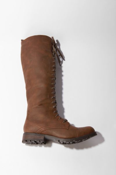 uo black boots
