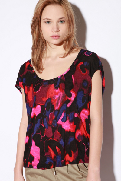 Sparkle & Fade Diagonal Cutout Back Tee