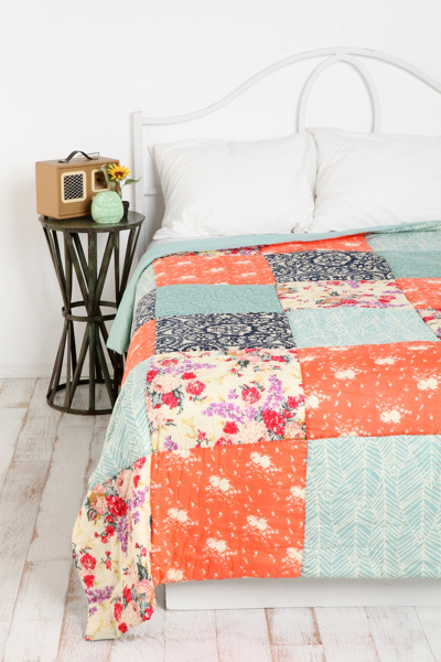 Thumbnail image for Leaves and Flowers Patchwork Quilt
