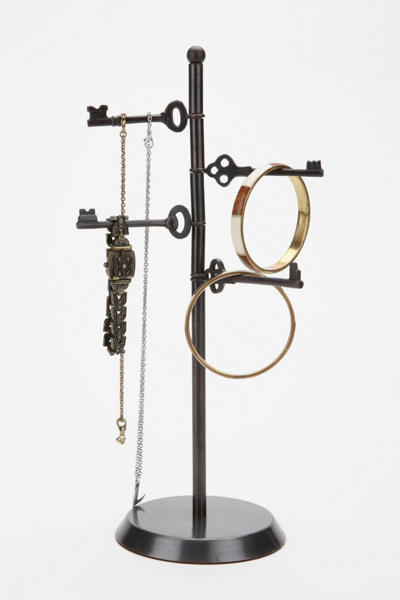 Spinning Keys Jewelry Stand