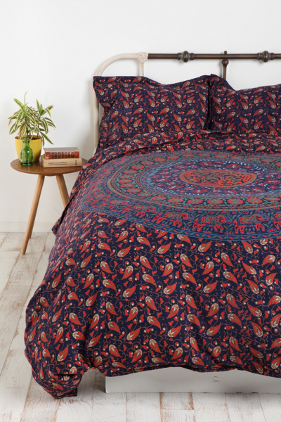Thumbnail image for Tapestry Paisley Medallion Duvet Cover