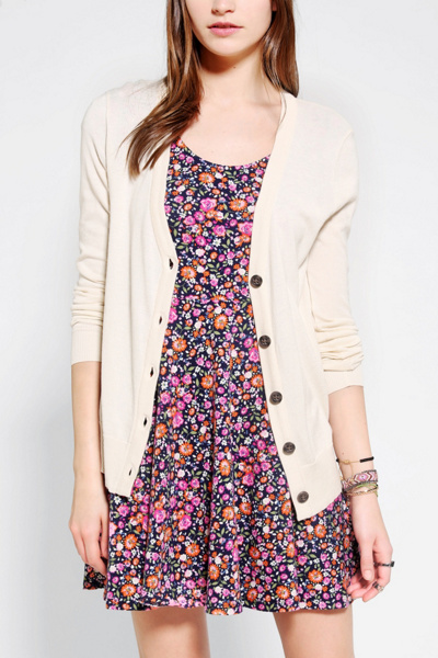 BDG Classic Solid Cardigan - Ivory - Medium