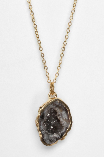 UrbanOutfitters - Delicate Agate Slice Pendant Necklace : urban outfitters necklace urban outfitters delicate agate slice pendant necklace accessory jewelry