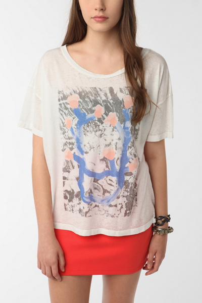 Artist Series Natalie Rognsøy Lost Flowers Tee