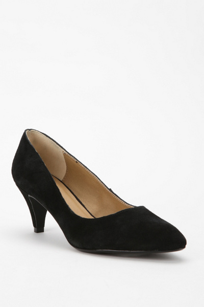 Kimchi Blue Suede Pointy Kitten Heel - Black - Size 8 how heels