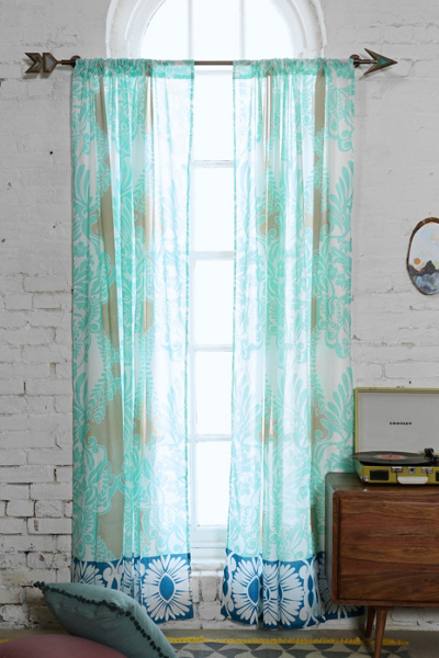 Vine Flourish Curtain Urban Outfitters