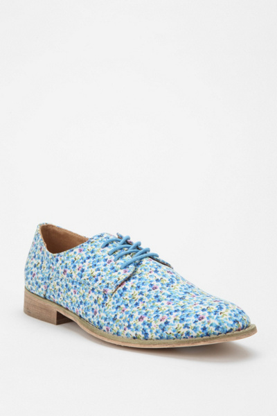BDG Classic Canvas Oxford