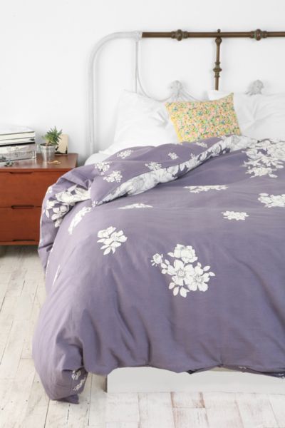Falling Floral Duvet Cover - Urban Outfitters