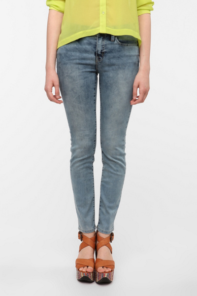 BDG Ankle Cigarette Mid-Rise Jean - Cloudy Wash