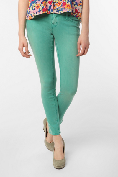 BDG Cigarette Mid-Rise Jean