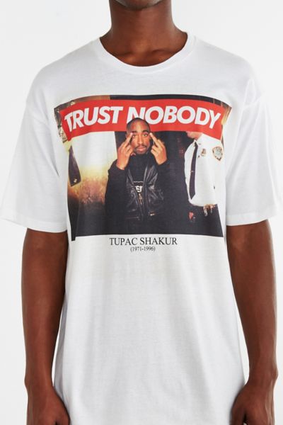 urban outfitters 2pac