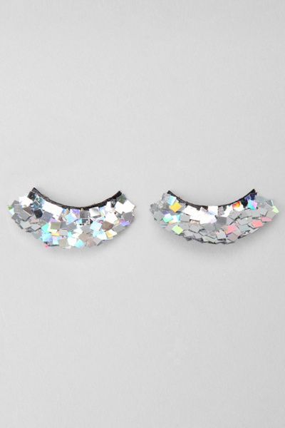 Shimmer Twins Treasure Lashes - Urban Outfitters