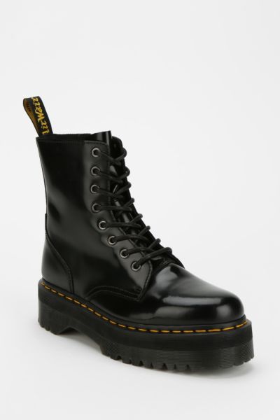 dr martens 8 eye platform