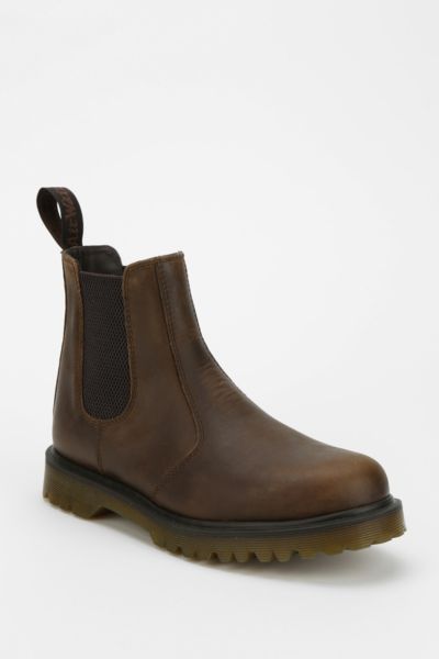 Dr. Martens 2976 Chelsea Ankle Boot - Urban Outfitters