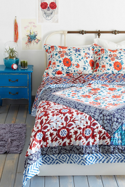 Magical Thinking Farmhouse Floral Quilt Urban Outfitters