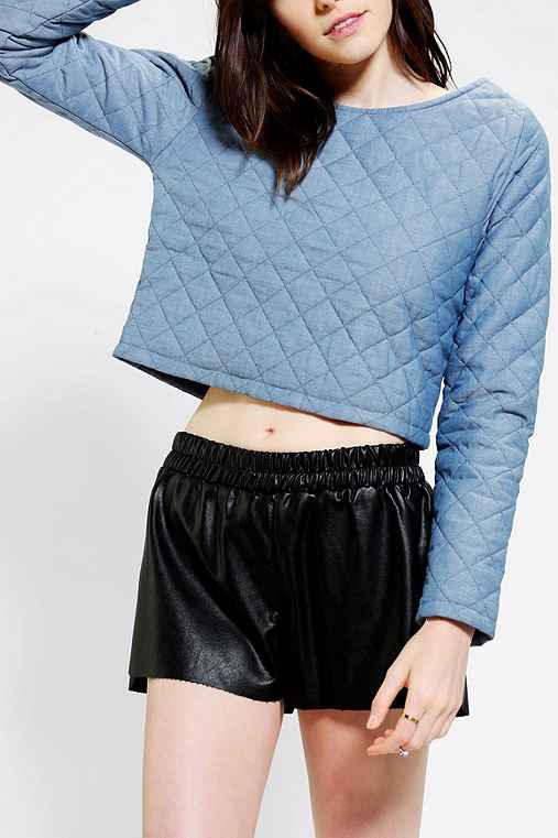 byCORPUS Quilted Chambray Cropped Top