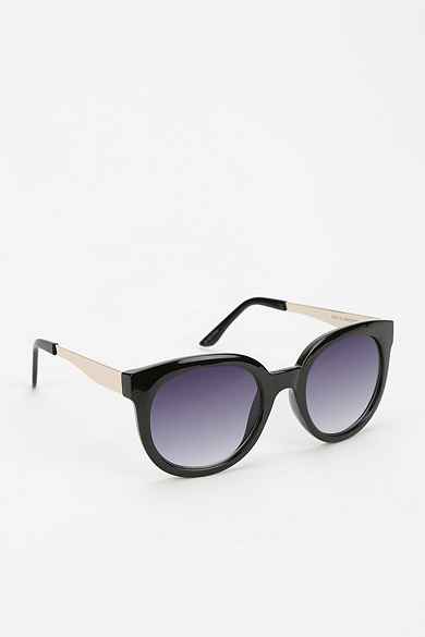 Crystal Catty Round Sunglasses