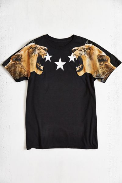 Graphic Tees - Urban Outfitters