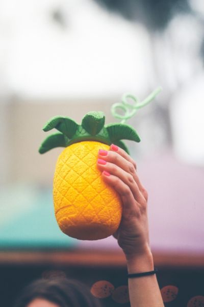 Pineapple sipper cup