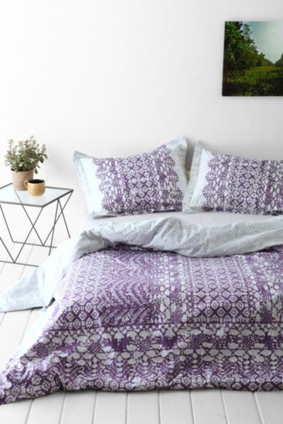 Plum  Bow Sophie Lace Duvet Cover - Urban Outfitters
