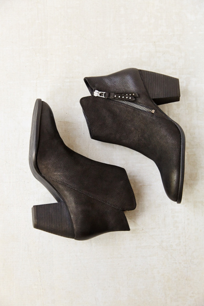 Steve Madden Whysper Heeled Boot - Urban Outfitters