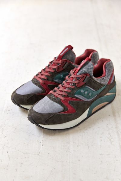 Saucony Limited Edition Italia Grid 9000 Sneaker