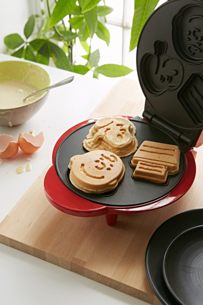Snoopy Waffle Maker Urban Outfitters