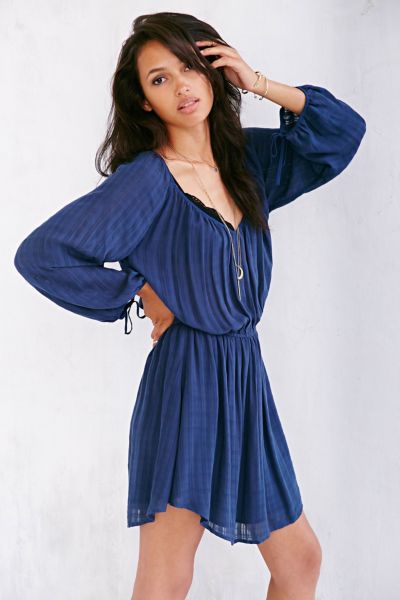 http://images.urbanoutfitters.com/is/image/UrbanOutfitters/33140948_040_e?$xlarge$&defaultImage=