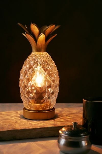 Pineapple table lamp