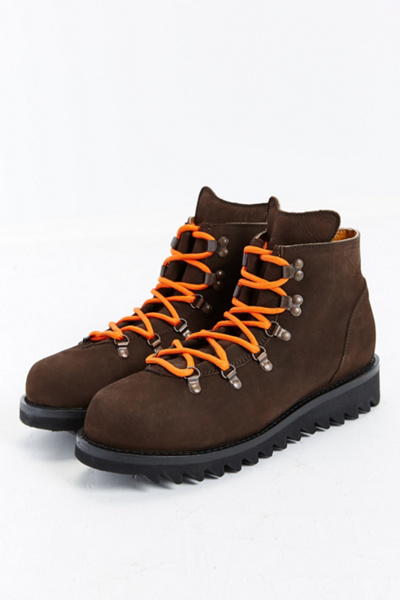 Caminando Mountain Boot