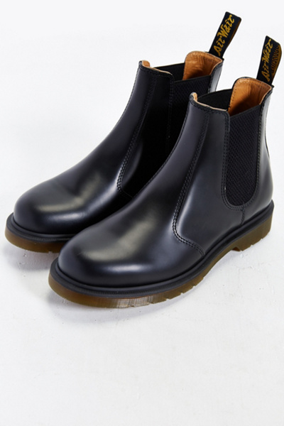 Dr. Martens 2976 Chelsea Boot