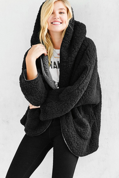 Ecote Fuzzy Reversible Jacket - Urban Outfitters