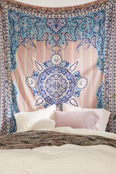 Plum & Bow Estelle Medallion Tapestry