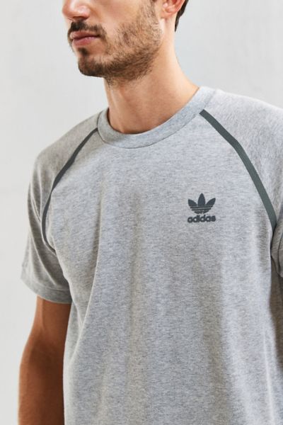 adidas t shirt urban outfitters