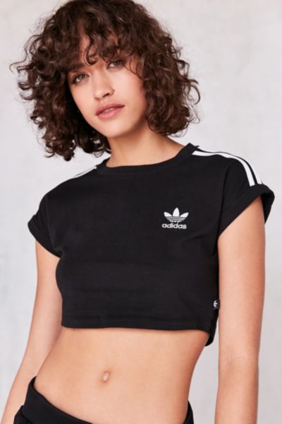 adidas t shirt urban outfitters