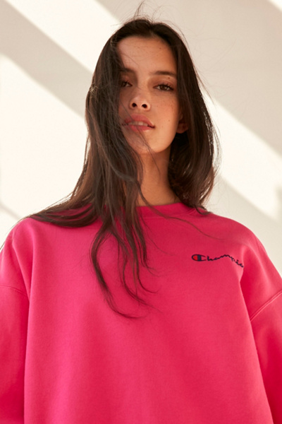 Champion + UO Mini Logo Crew-Neck Sweatshirt
