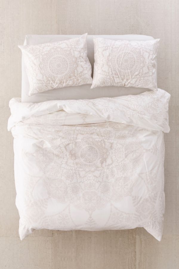 Kaye Medallion Duvet Cover Urban Outfitters 2019 Trends Xoosha