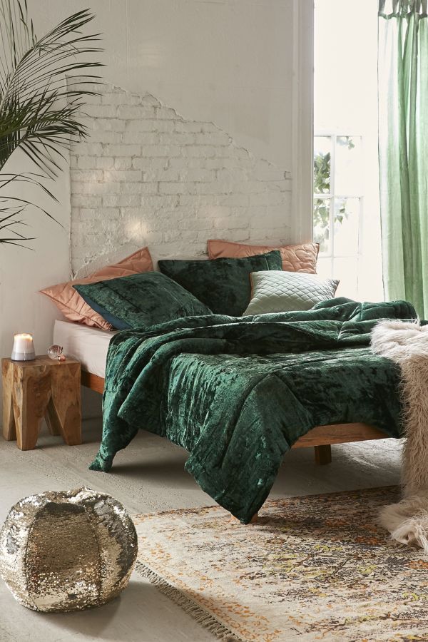 Skye Crushed Velvet Comforter Urban Outfitters 2019 Trends Xoosha