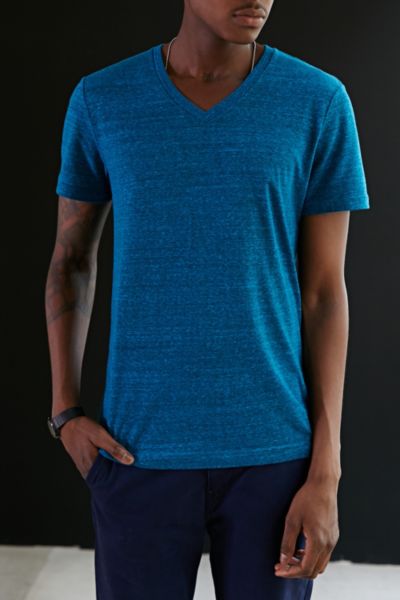 BDG PE V Neck Tee   Urban Outfitters