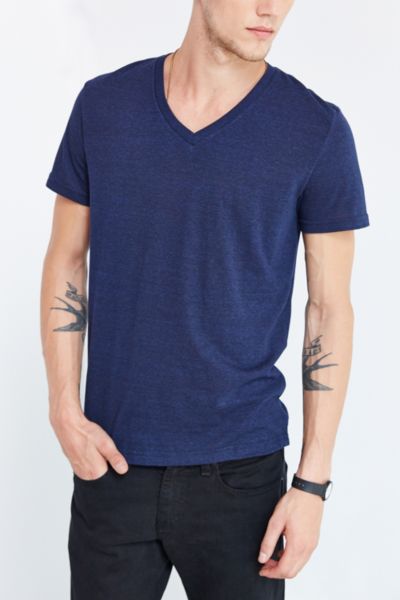 BDG PE V-Neck Tee - Urban Outfitters