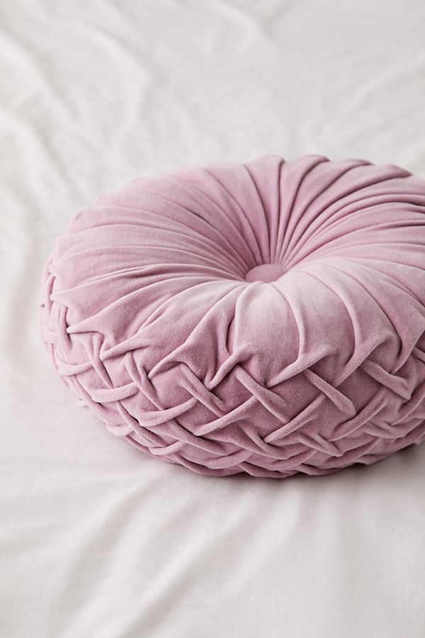 Round Pintuck Pillow Urban Outfitters